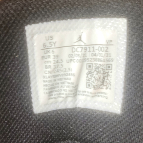 Big Boys size 6.5/women's size 8 Jordan Pro Strong 2021 black/white w/box - Picture 13 of 15